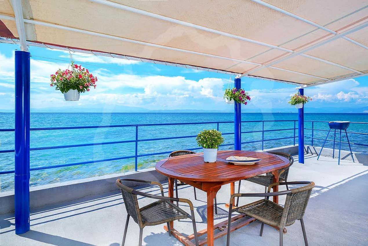 Avgoustos Beach House Скала-Каллирахис Экстерьер фото